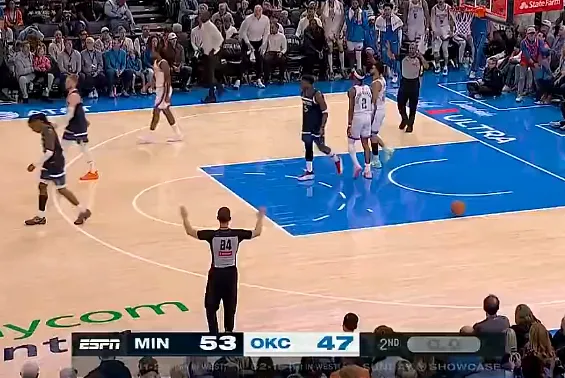 mk体育-半场：雷霆以47-53落后森林狼，兰德尔12中6砍下17分6篮板